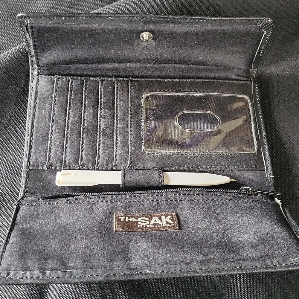 The Sak wallet